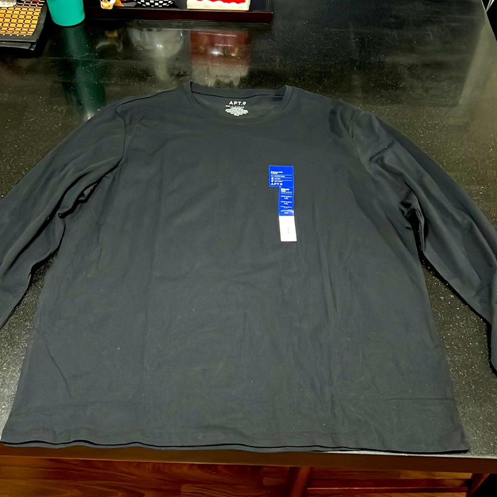 Apt 9 premier flex long sleeve tee shirt